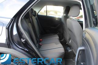 VOLKSWAGEN T-Roc usata, con USB
