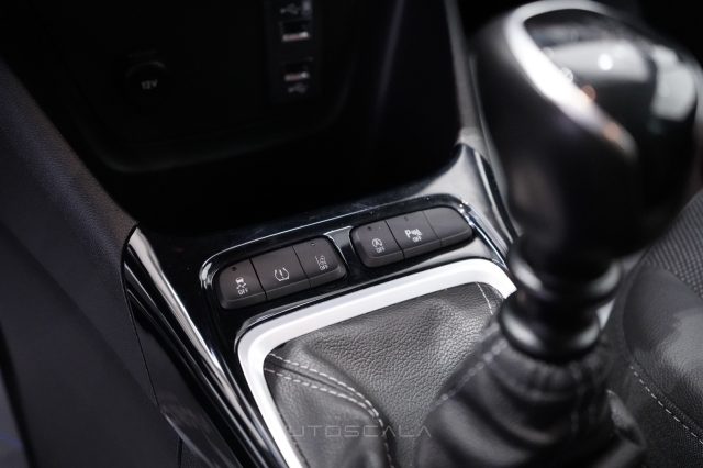 OPEL Crossland usata, con Luci diurne LED