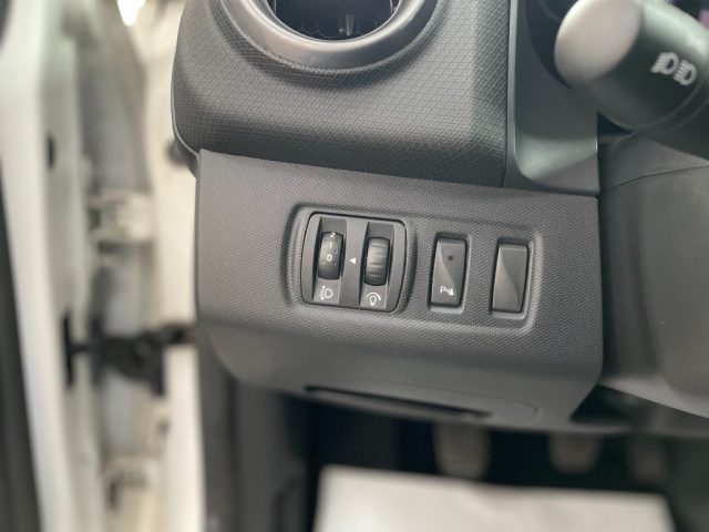 RENAULT Clio usata, con Isofix