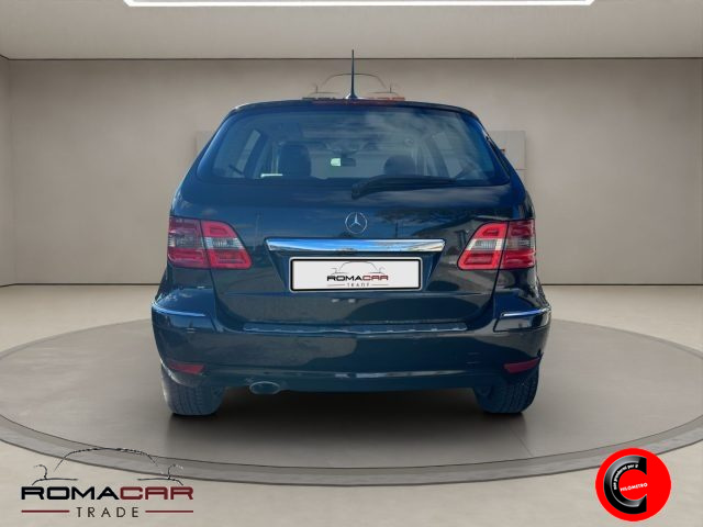 MERCEDES-BENZ B 180 usata, con Chiusura centralizzata