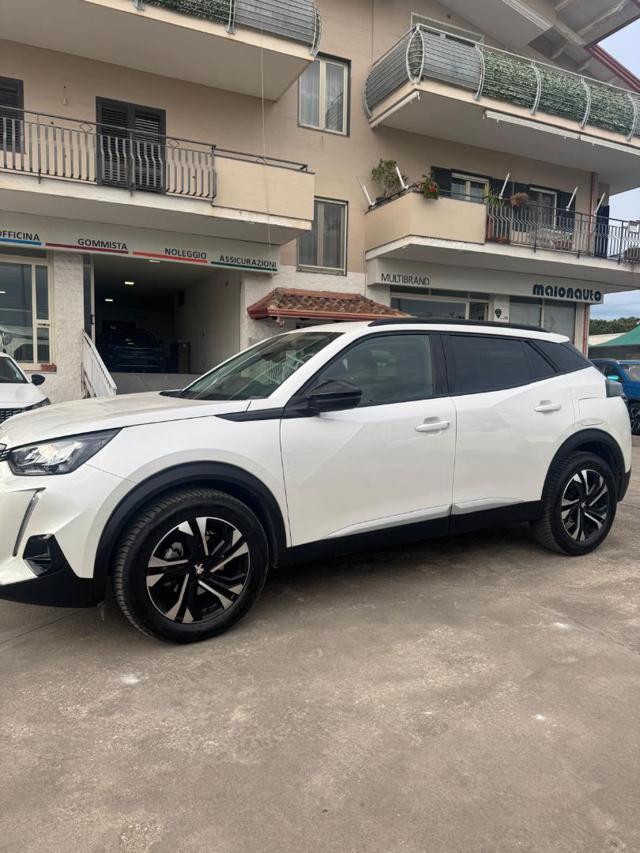 PEUGEOT 2008 usata, con Airbag