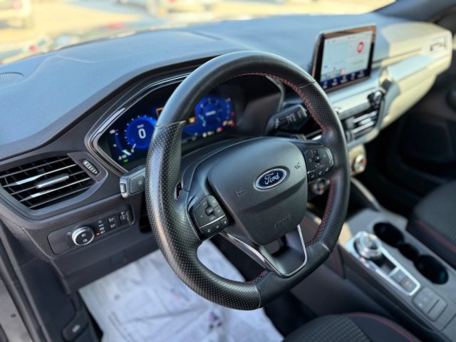FORD Kuga usata, con Sistema di navigazione