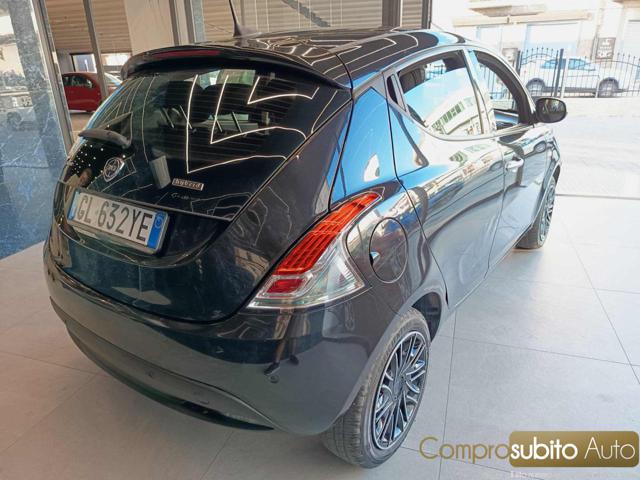 LANCIA Ypsilon usata, con Chiusura centralizzata
