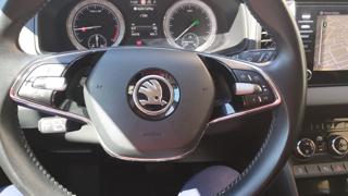SKODA Karoq usata, con Sedile posteriore sdoppiato