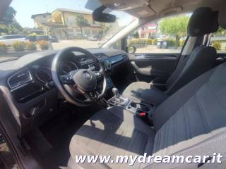 VOLKSWAGEN Touran usata, con Controllo trazione