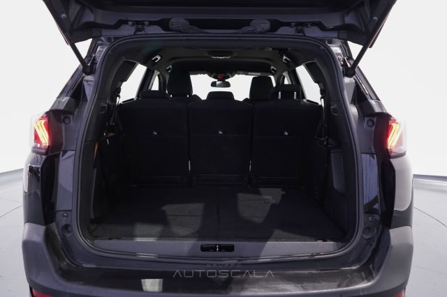 PEUGEOT 5008 usata 40