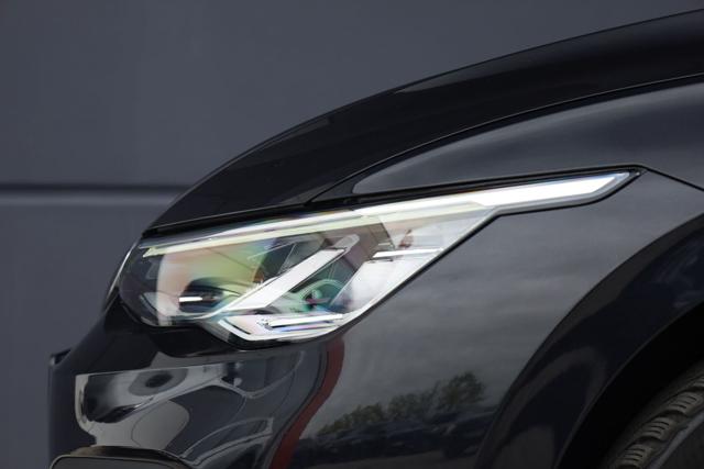 VOLKSWAGEN Golf usata, con Riconoscimento dei segnali stradali