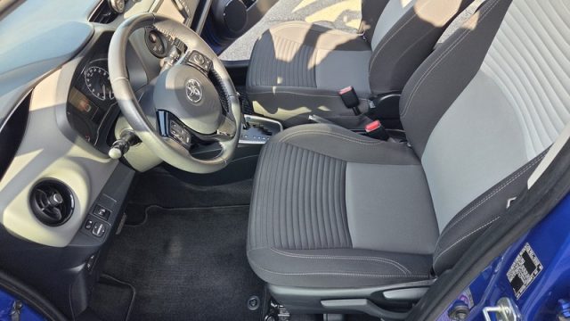 TOYOTA Yaris usata, con ESP