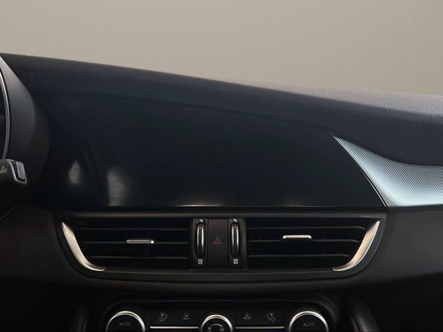 ALFA ROMEO Giulia usata, con Volante in pelle