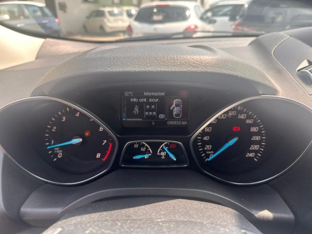 FORD Kuga usata, con Boardcomputer