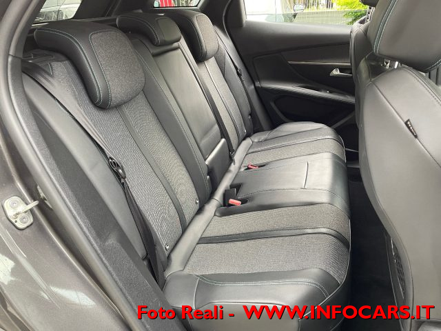 PEUGEOT 3008 usata, con Boardcomputer
