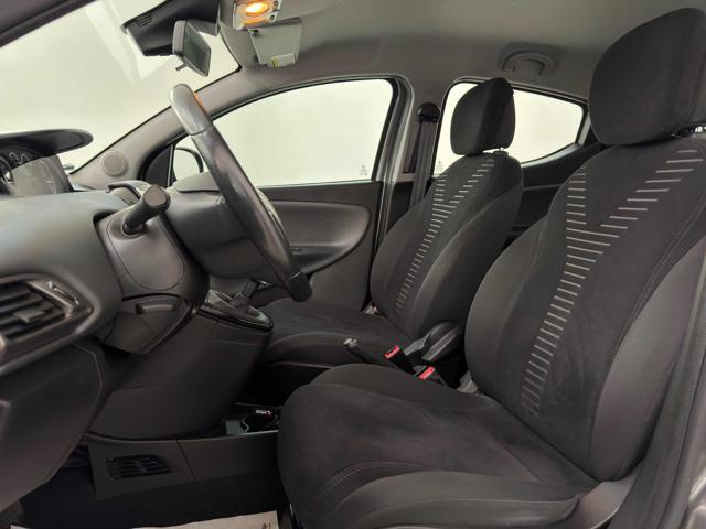 LANCIA Ypsilon usata, con Fendinebbia