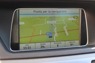 MERCEDES-BENZ E 200 usata, con Sistema di navigazione