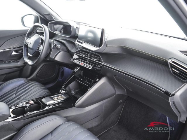 PEUGEOT 2008 usata 11