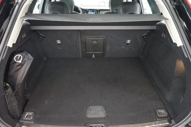 VOLVO XC60 usata, con Bluetooth