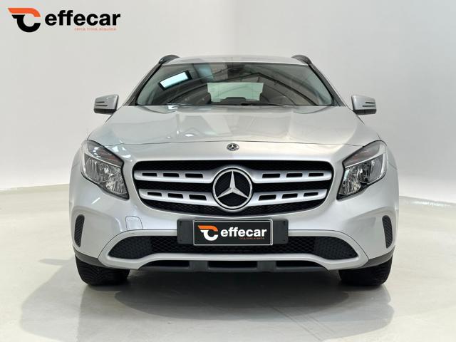 MERCEDES-BENZ GLA 200 usata, con Airbag