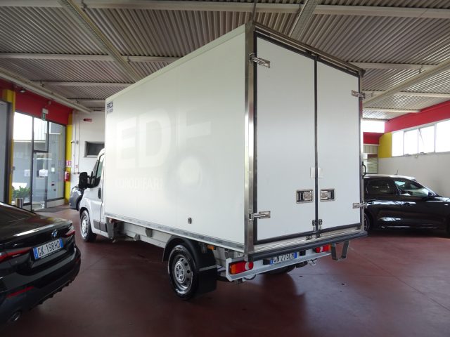 OPEL Movano usata, con Airbag