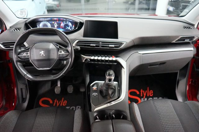 PEUGEOT 3008 usata, con Autoradio