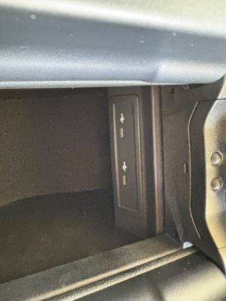 MERCEDES-BENZ A 180 usata, con Carica per smartphone a induzione