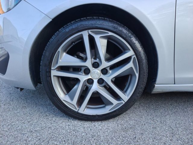 PEUGEOT 308 usata, con Cruise Control