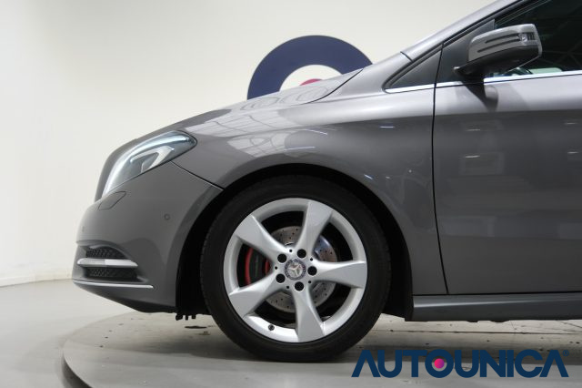 MERCEDES-BENZ B 180 usata, con USB