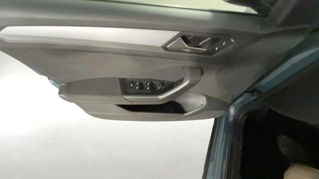 VOLKSWAGEN T-Roc usata, con Luci diurne LED