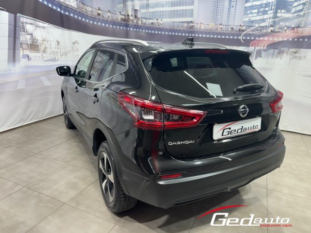 NISSAN Qashqai usata, con Boardcomputer