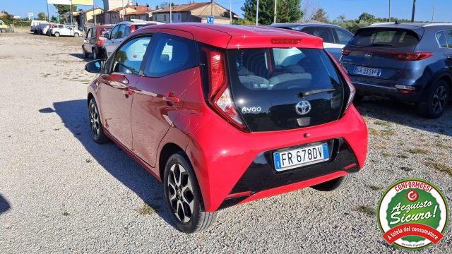 TOYOTA Aygo usata, con Controllo automatico clima