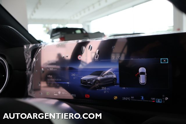 MERCEDES-BENZ A 180 usata, con Autoradio digitale