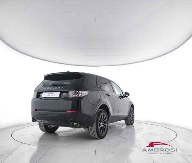 LAND ROVER Discovery Sport usata 2