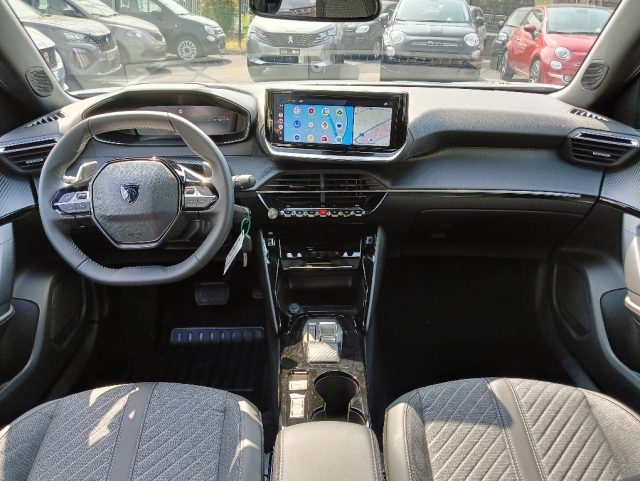 PEUGEOT 2008 usata, con Controllo automatico clima