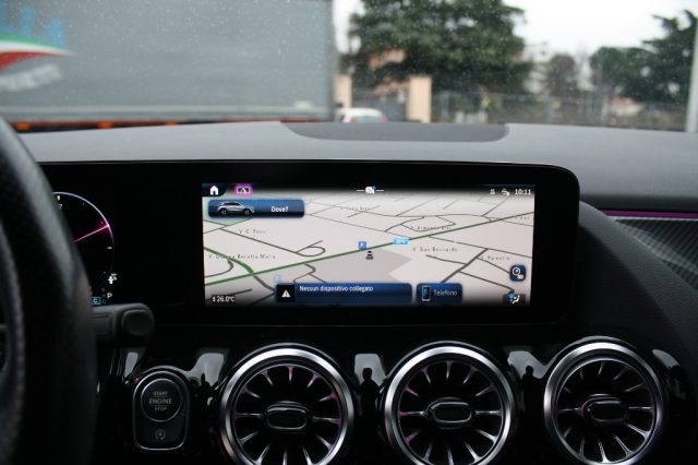 MERCEDES-BENZ GLA 180 usata, con Controllo trazione