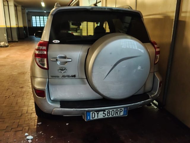TOYOTA RAV 4 MY23 usata, con Airbag laterali