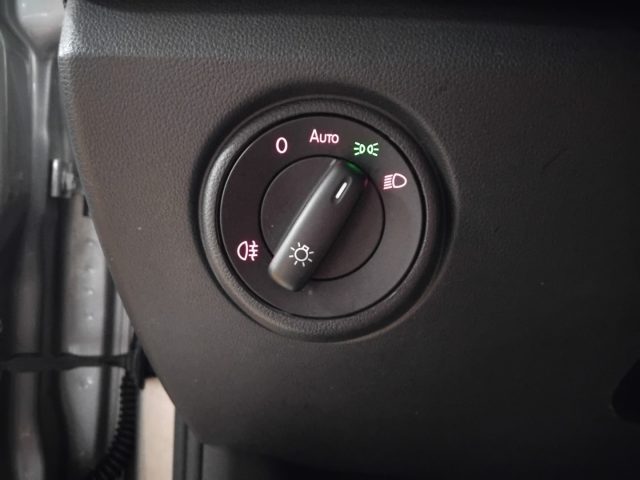 VOLKSWAGEN up! usata, con Bluetooth