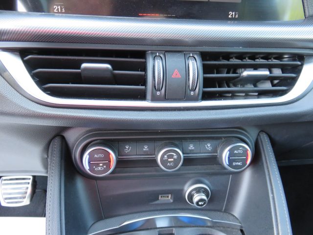 ALFA ROMEO Stelvio usata, con Controllo automatico clima