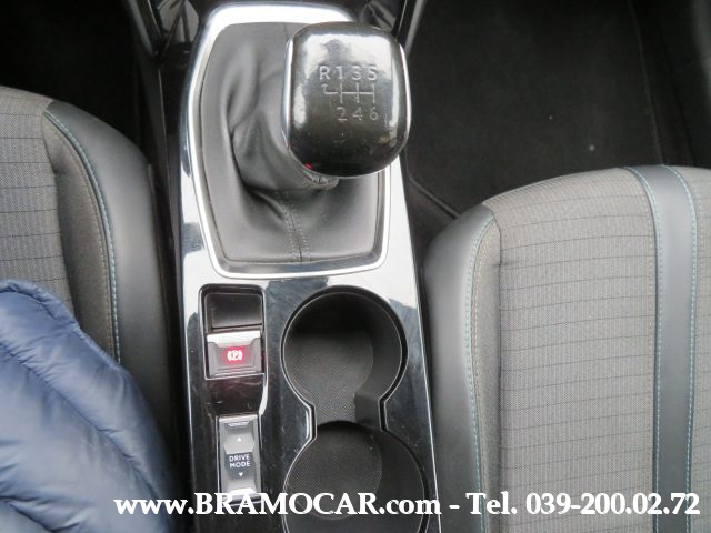 PEUGEOT 208 usata, con USB