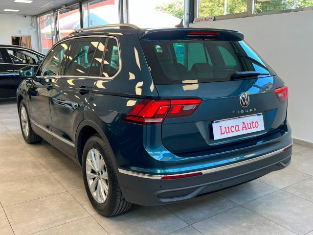 VOLKSWAGEN Tiguan usata, con Autoradio