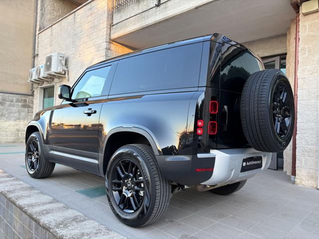 LAND ROVER Defender usata, con Autoradio