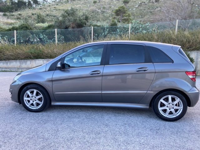 MERCEDES-BENZ B 180 usata, con Airbag Passeggero