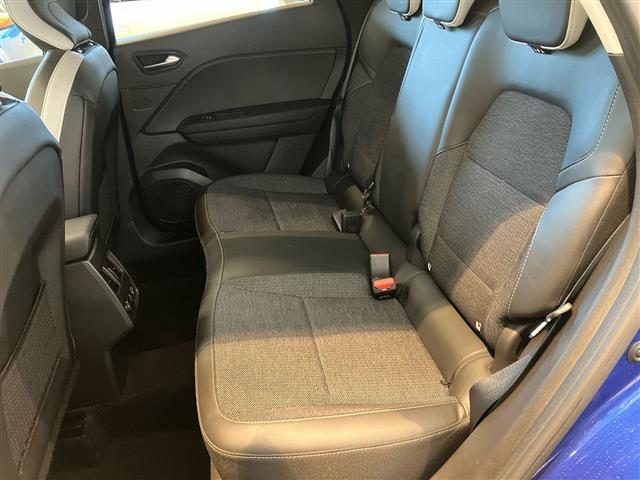 RENAULT Captur usata, con Volante in pelle