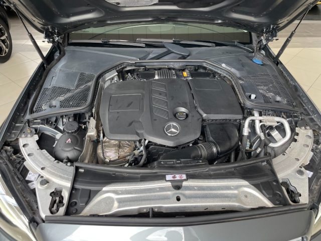 MERCEDES-BENZ C 180 usata, con Sensori di parcheggio posteriori
