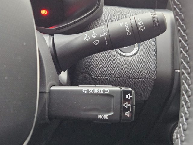 RENAULT Clio usata, con Controllo elettronico della corsia