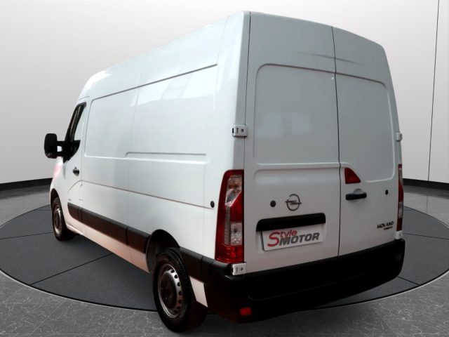 OPEL Movano usata, con USB