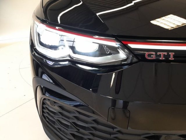 VOLKSWAGEN Golf usata, con Autoradio