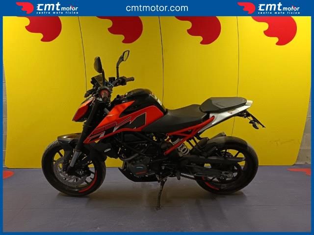 KTM 125 Duke usata 2