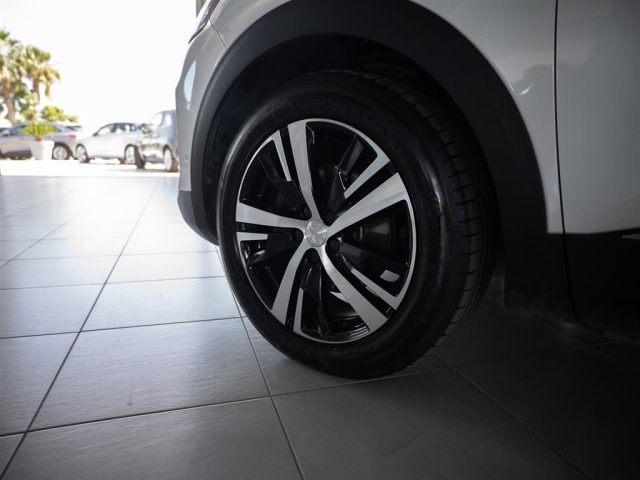 PEUGEOT 3008 usata, con Sedile posteriore sdoppiato