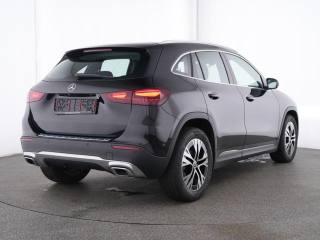 MERCEDES-BENZ GLA 180 usata, con Airbag laterali
