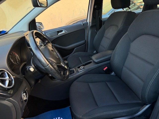 MERCEDES-BENZ B 180 usata, con Cerchi in lega