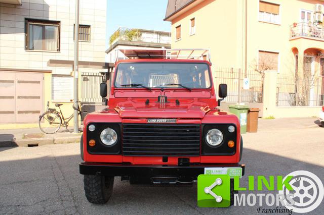 LAND ROVER Defender usata 24