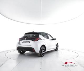 TOYOTA Yaris usata 2